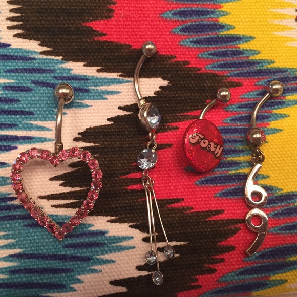 Jewelry - Pink rhinestone heart navel ring only