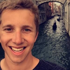 Meet your Posher, Austin