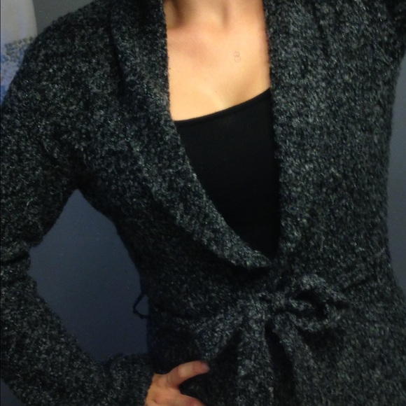 Fuzzy wrap sweater gray