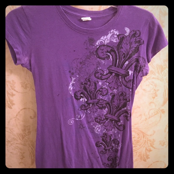 Purple Fleur-de-lis shirt