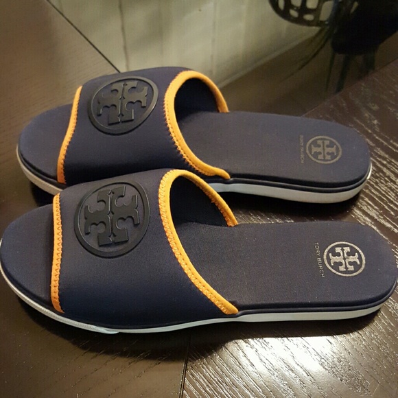 SOLD...Tory Burch Rubber Slipper