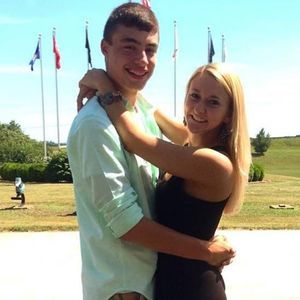 Meet your Posher, Casey