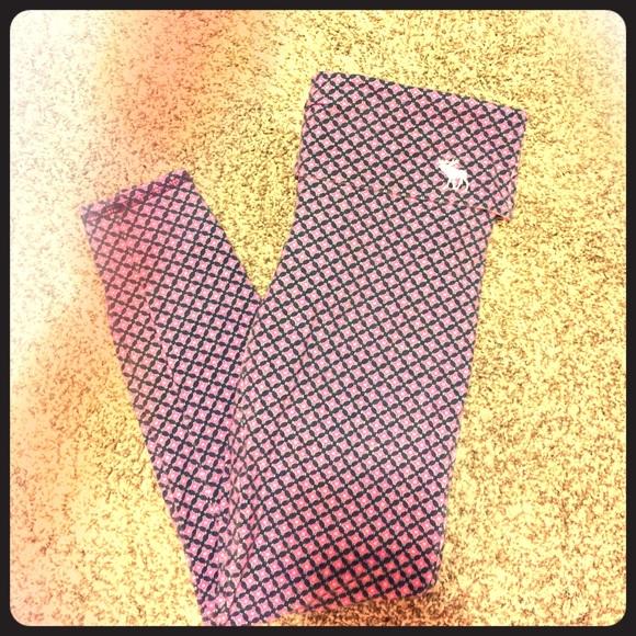 Patterned leggings