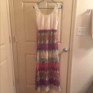 Multicolored printed maxi dress with crochet top