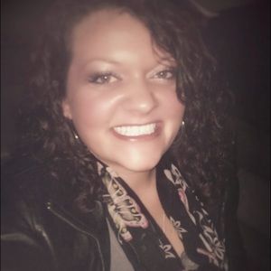 Meet your Posher, Marie