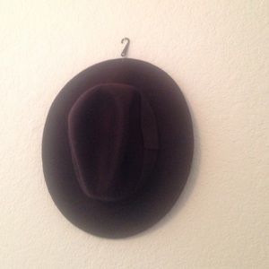 Hat/Fedora Brown