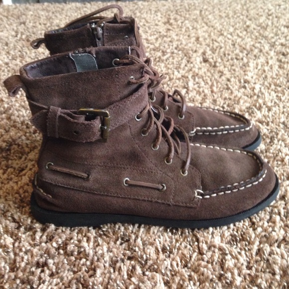 Sperry topsider brown boots