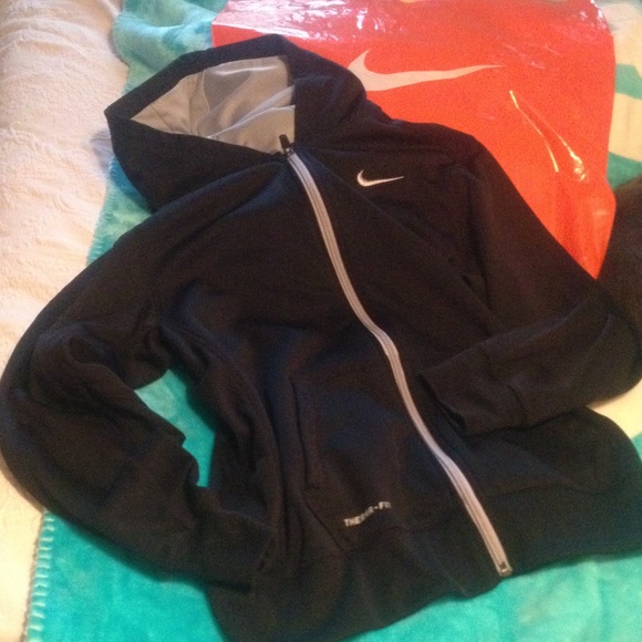 Nike Tops - NIKE ZIP UP