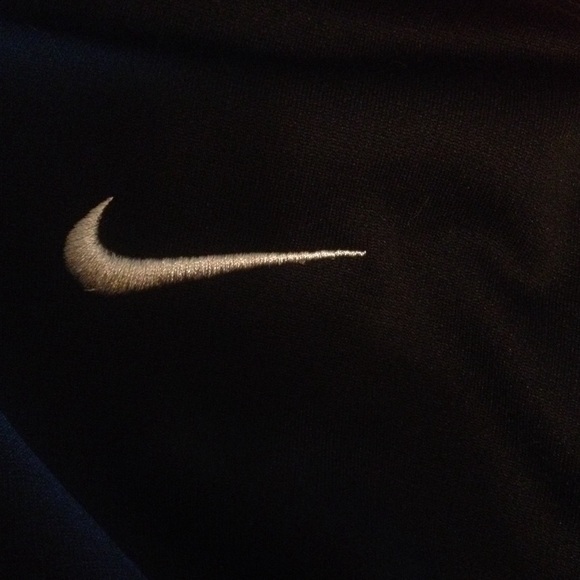 NIKE ZIP UP - Picture 2 of 4