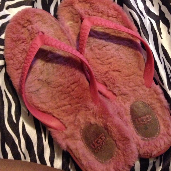 Pink Ugg Fuzzy Sandals