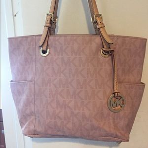 Light pink Michael Kors logo bag