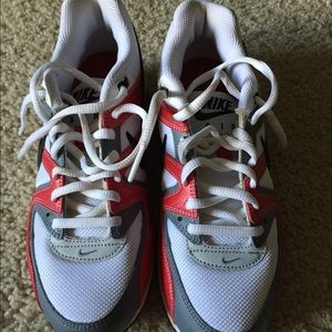 Nike Youth Air Max size 5