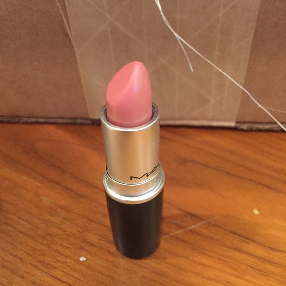 MAC Creme cup lipstick