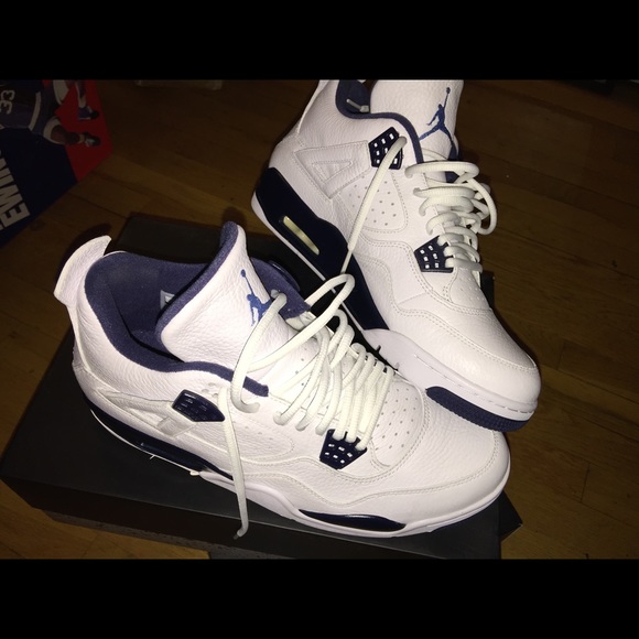 Air Jordan 4s Colombia - Picture 2 of 2