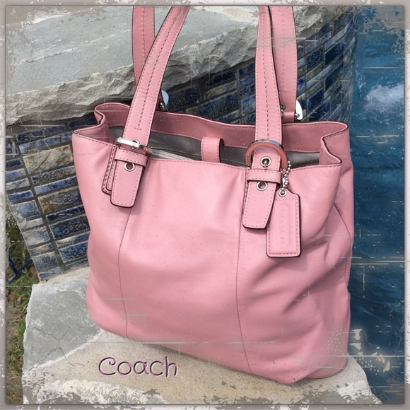 Coach Handbags - Authentic Coach Leather handbag