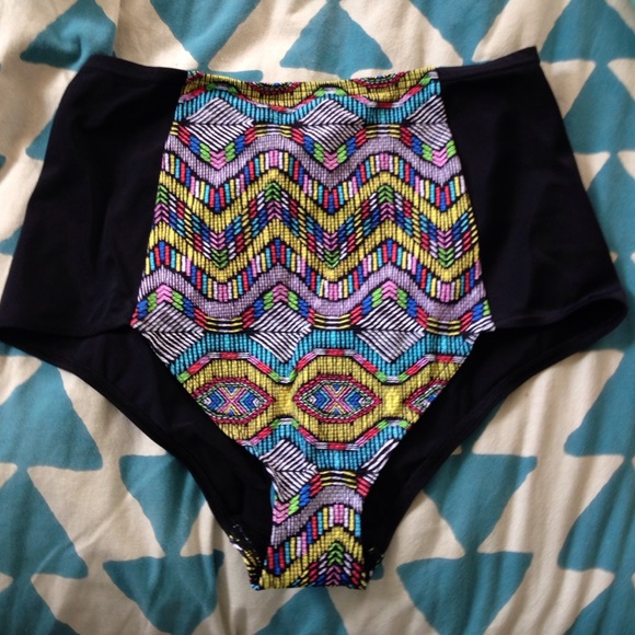 Cross stitch print high waist bikini bottom