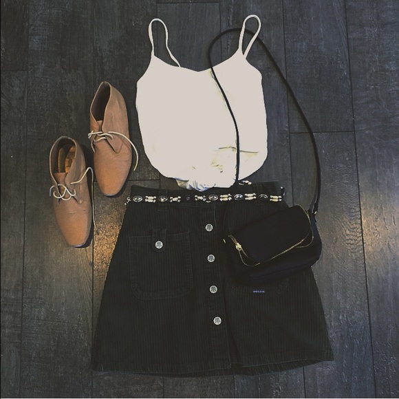 🚫SOLD🚫 Vintage • Corduroy Mini Button Skirt - Picture 2 of 4