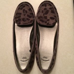 Gap flats leopard cheetah ocelot fur. So adorable