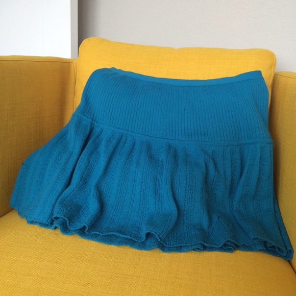 Cute turquoise blue mini skirt