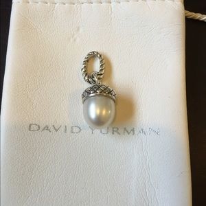 Authentic New David Yurman Pearl Acorn pendant
