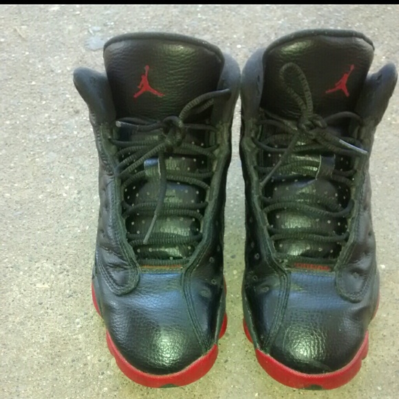 Jordan 13s black/red