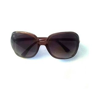 O by Oscar de la Renta sunglasses (new)