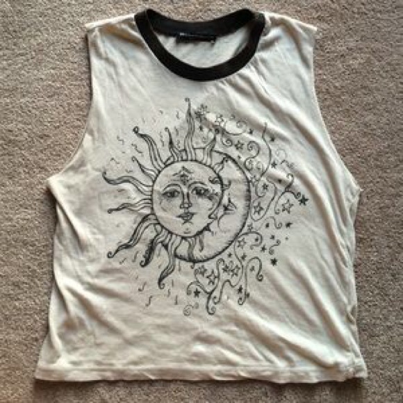 Brandy Melville moon and sun muscle tank 🌙🌞