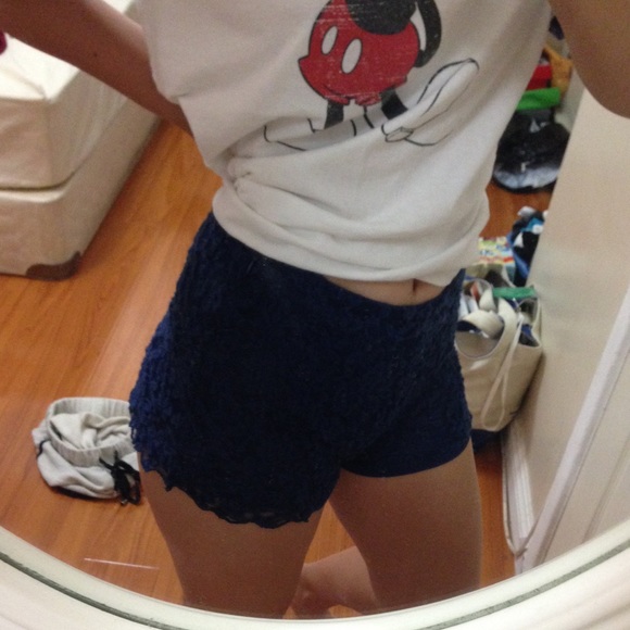 blue lace shorts - Picture 2 of 4