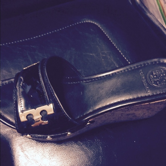 Size 9 Tory Burch black  wedge shoes