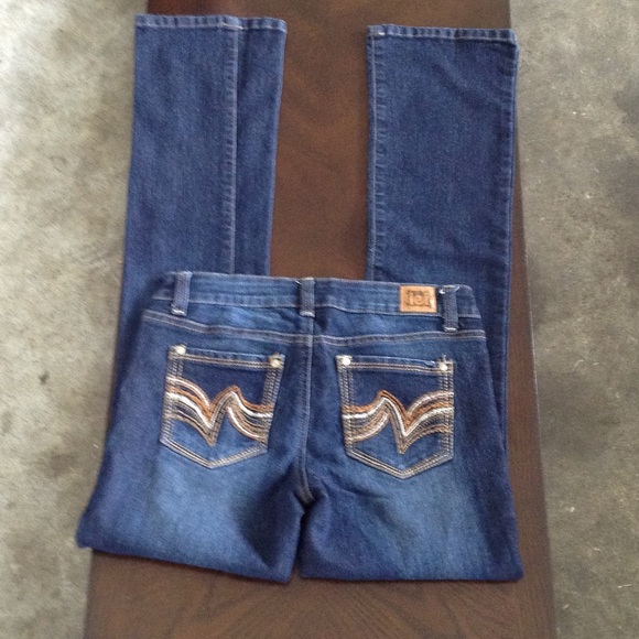 L.E.I Slim cut blue jean