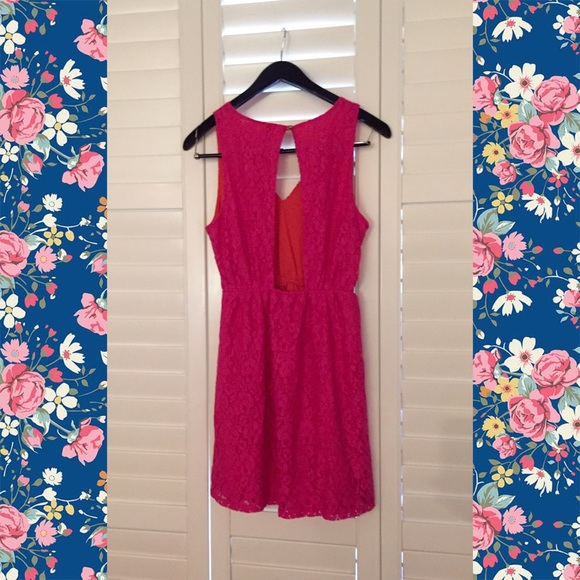 Pink lace overlay dress 🌺👗🌺 - Picture 2 of 4