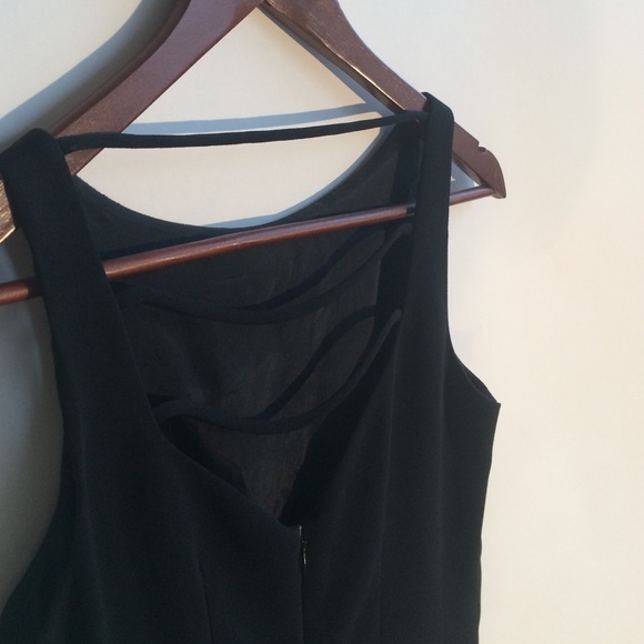 Vintage LBD w/ Spaghetti Straps across back - Picture 3 of 3