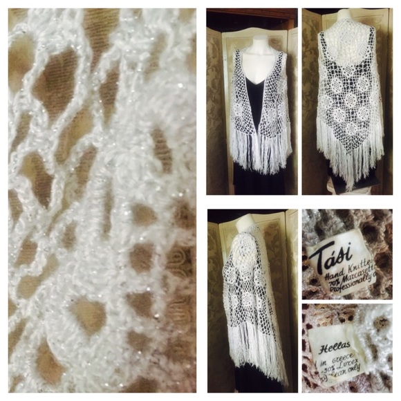 Vintage Accessories - Vintage White Gray Shawl w Fringe Hand Crocheted