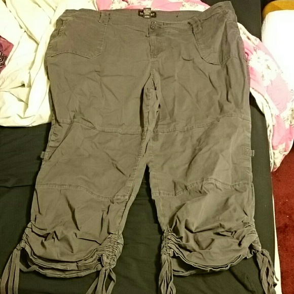 Plus size capris