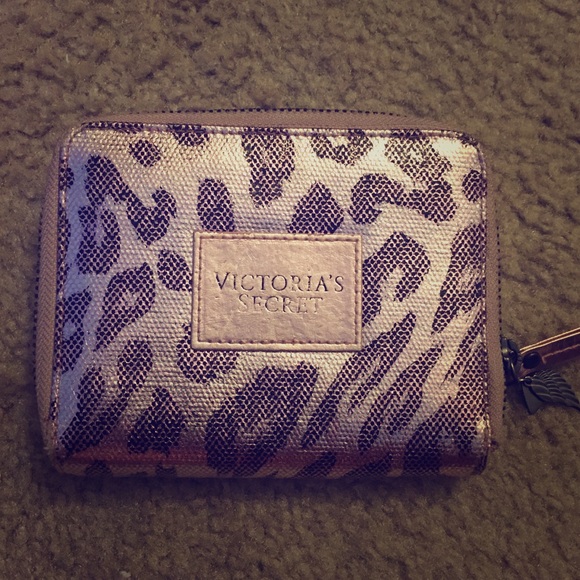 VS light pink wallet
