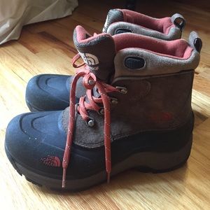 Boys North Face Winter Boots