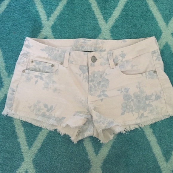 AE shorts