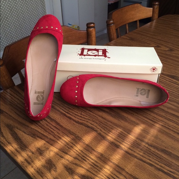 LEI red flats