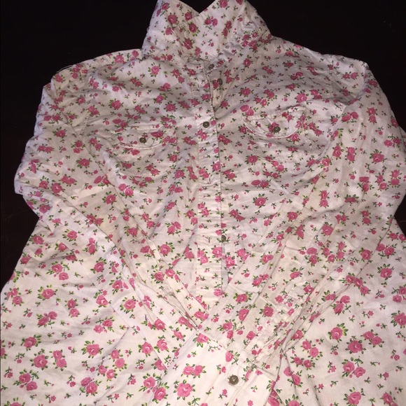 Women's Gap button up shirt