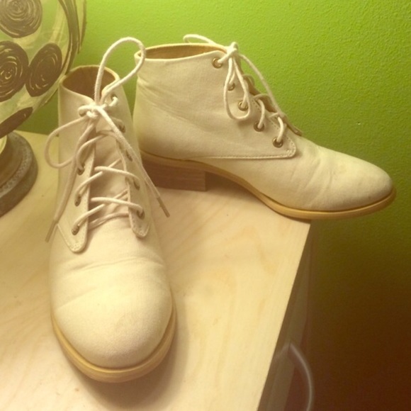 Kimchi blue cream ankle booties