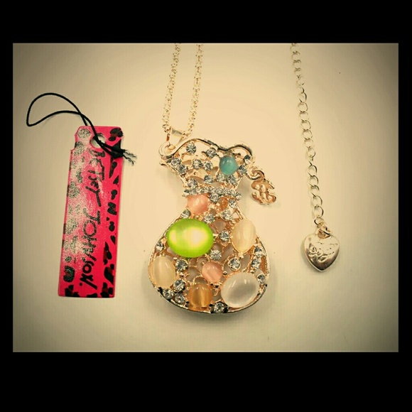 Betsey Johnson necklace