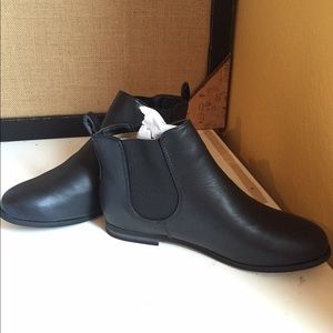 Vegan leather Chelsea Boots