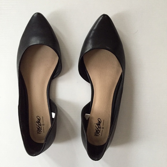 Black D'orsay Flats