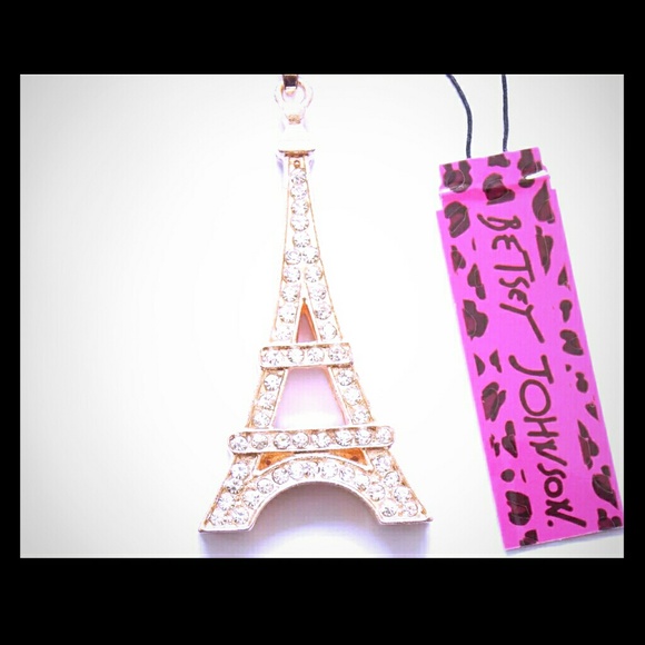 Betsey Johnson  necklace Eiffel