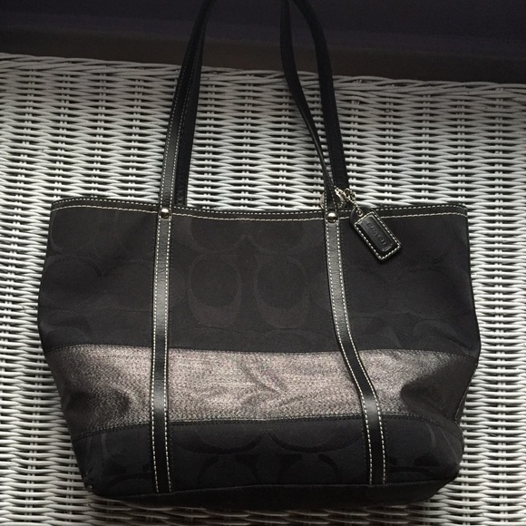 Medium sized black coach tote