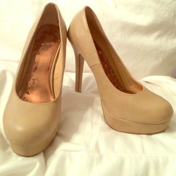 nude 5" heels