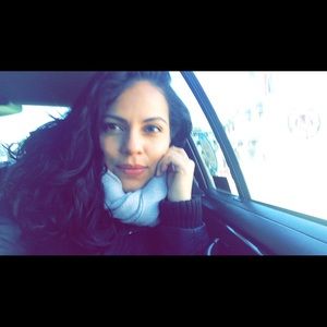 Meet your Posher, Alondra