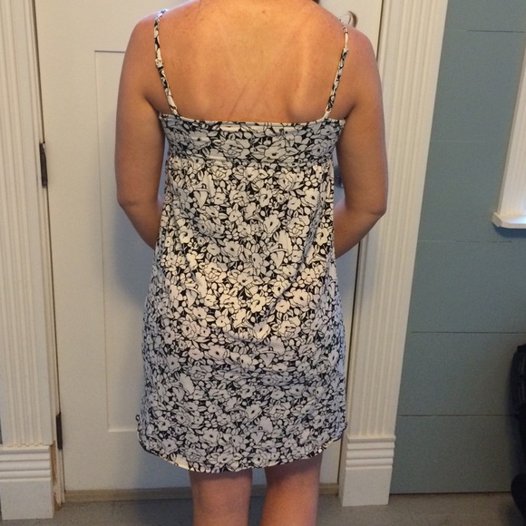 Black and White Floral Dress - Picture 2 of 2