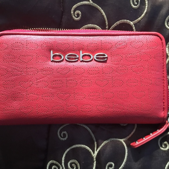 Bebe wallet NWOT