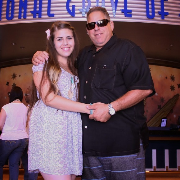 Meet your Posher, Rachel - Picture 1 of 1